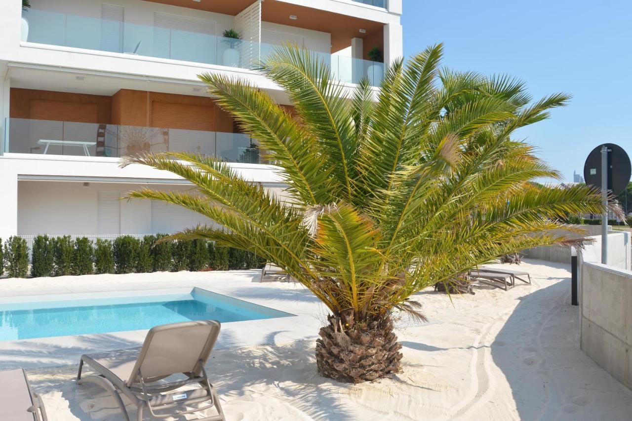 Sun Beach Residence Con Piscina - Piazza Brescia - Adria Holiday Jesolo - Family Apartments Esterno foto