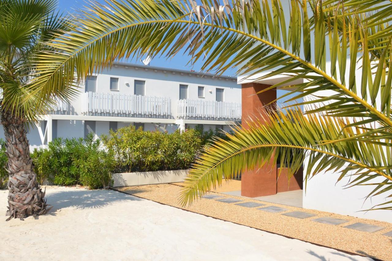 Sun Beach Residence Con Piscina - Piazza Brescia - Adria Holiday Jesolo - Family Apartments Esterno foto