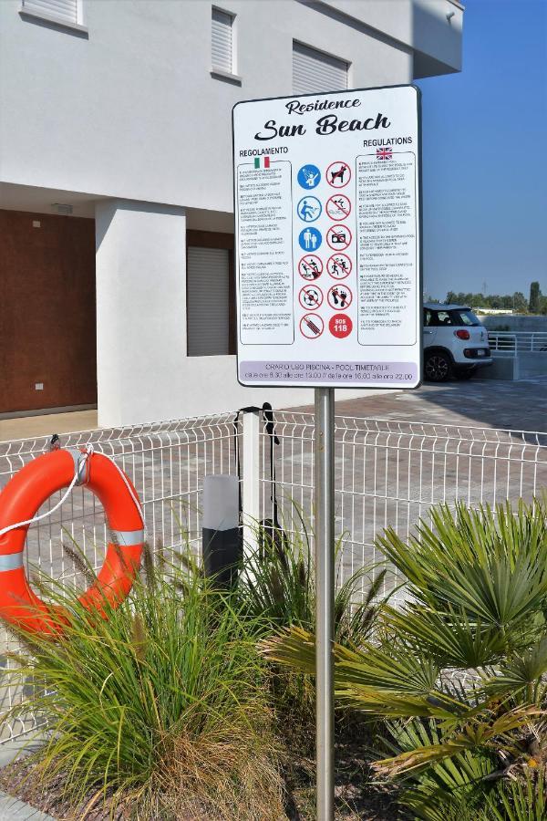 Sun Beach Residence Con Piscina - Piazza Brescia - Adria Holiday Jesolo - Family Apartments Esterno foto