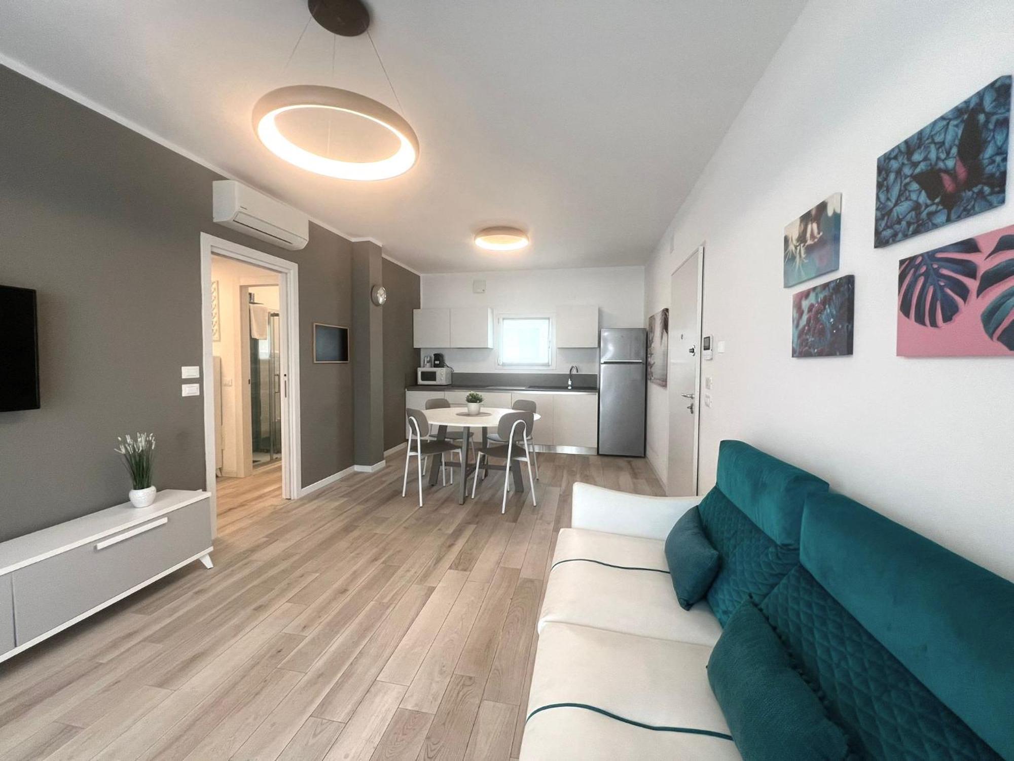 Sun Beach Residence Con Piscina - Piazza Brescia - Adria Holiday Jesolo - Family Apartments Camera foto
