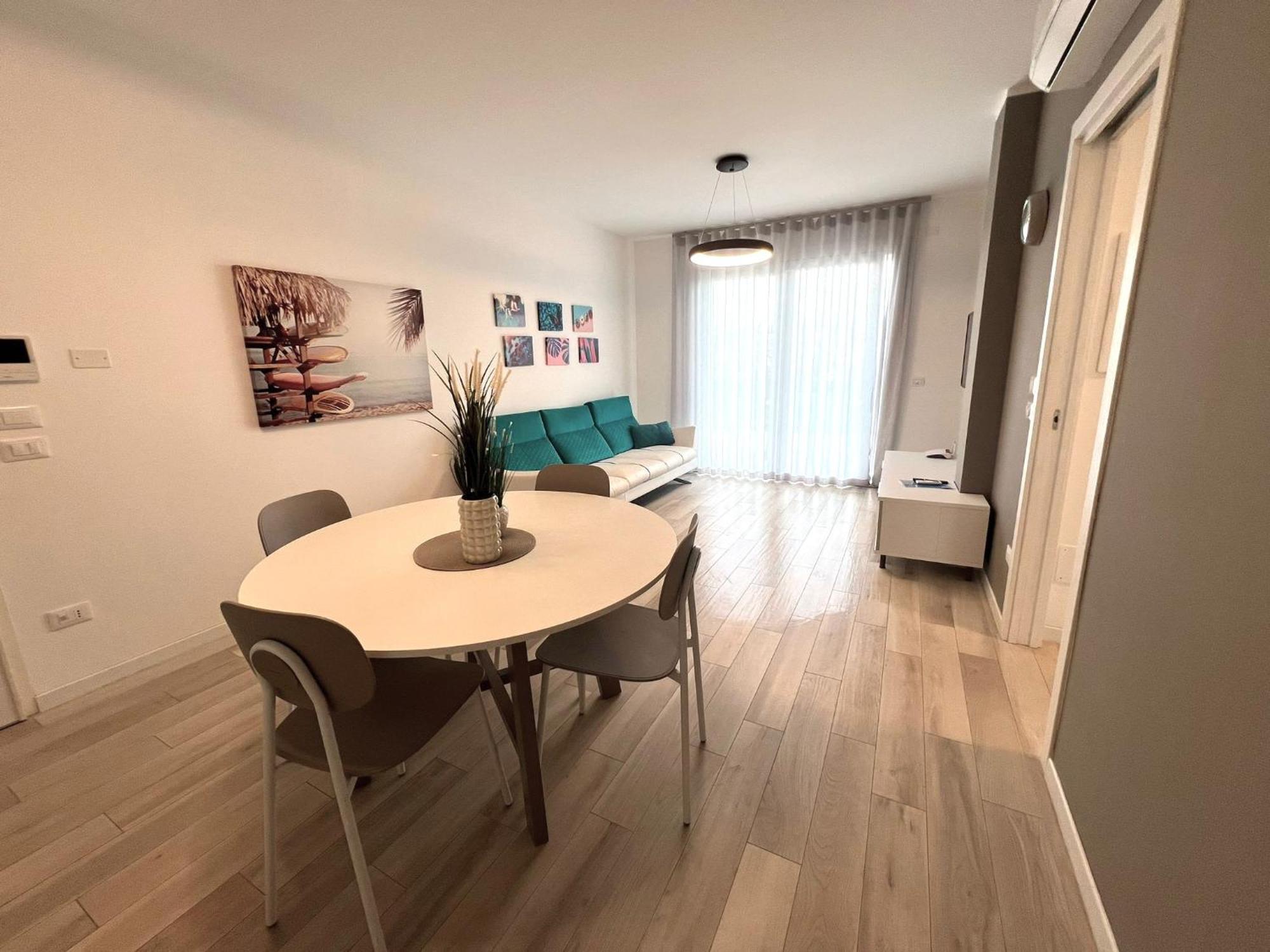 Sun Beach Residence Con Piscina - Piazza Brescia - Adria Holiday Jesolo - Family Apartments Esterno foto