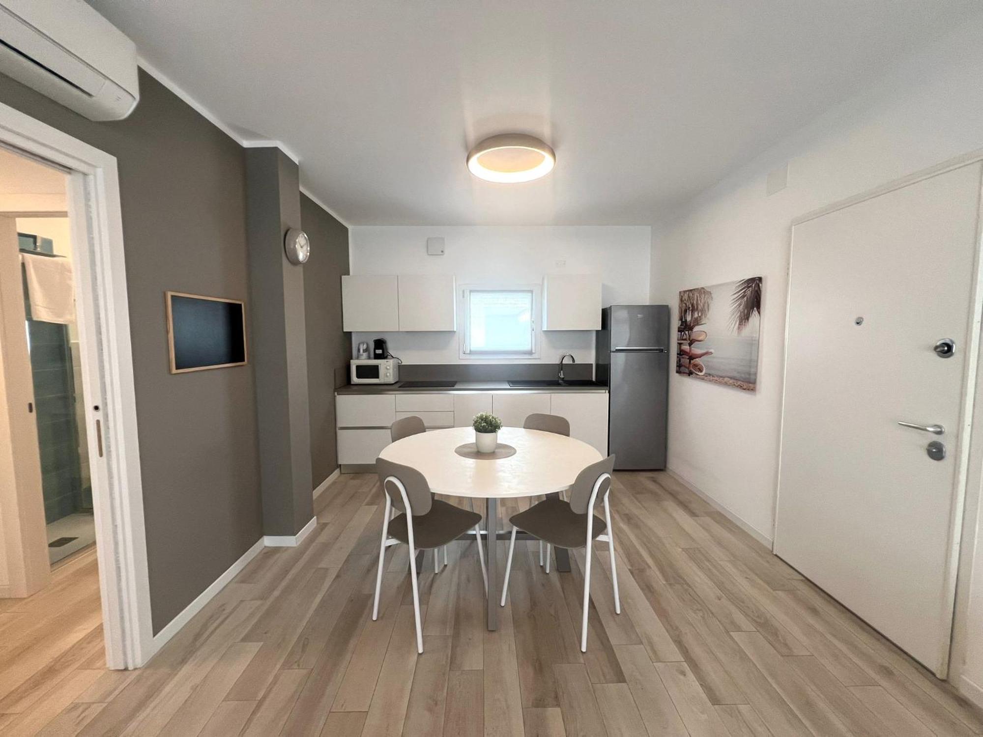 Sun Beach Residence Con Piscina - Piazza Brescia - Adria Holiday Jesolo - Family Apartments Esterno foto