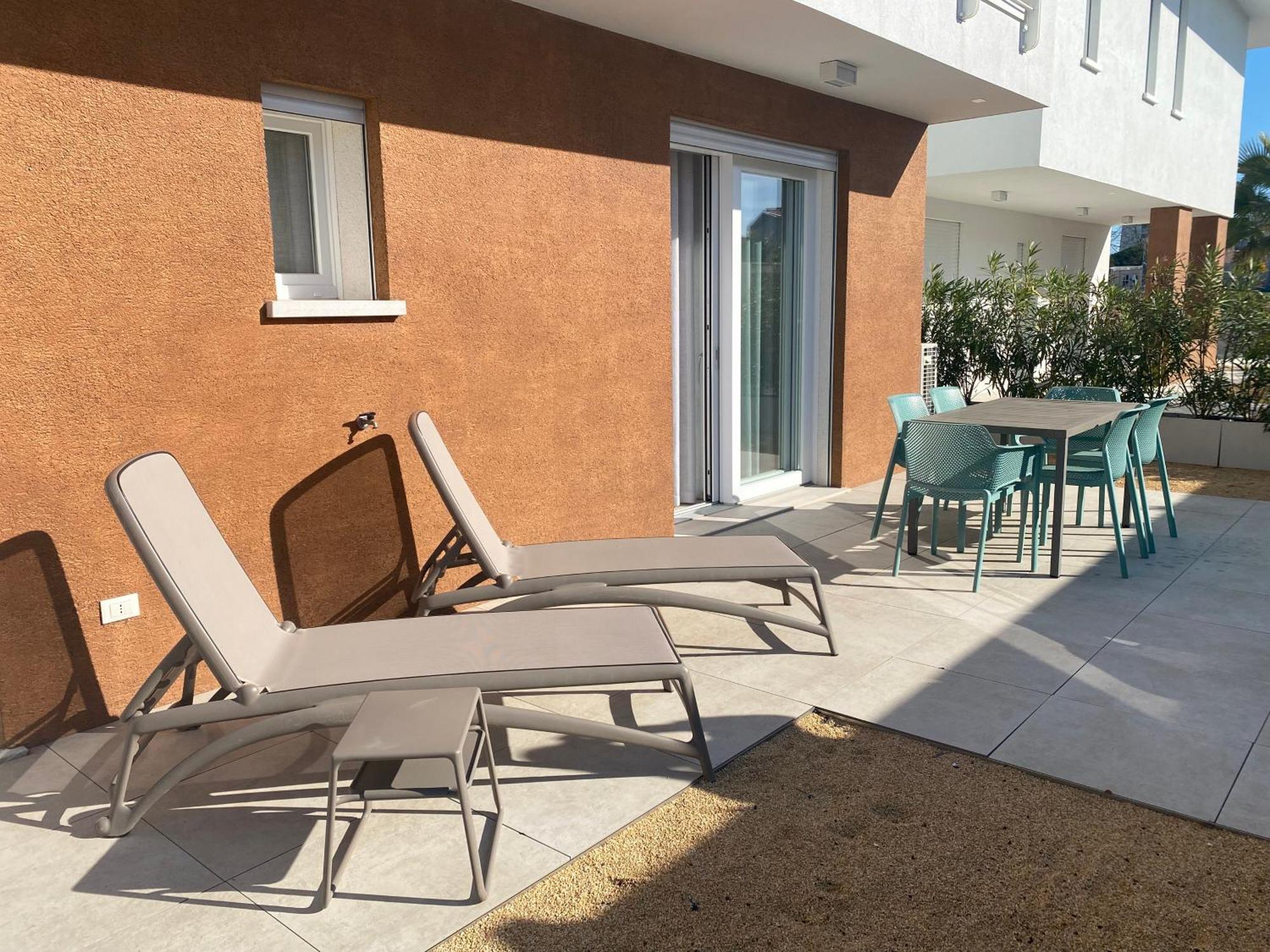 Sun Beach Residence Con Piscina - Piazza Brescia - Adria Holiday Jesolo - Family Apartments Camera foto